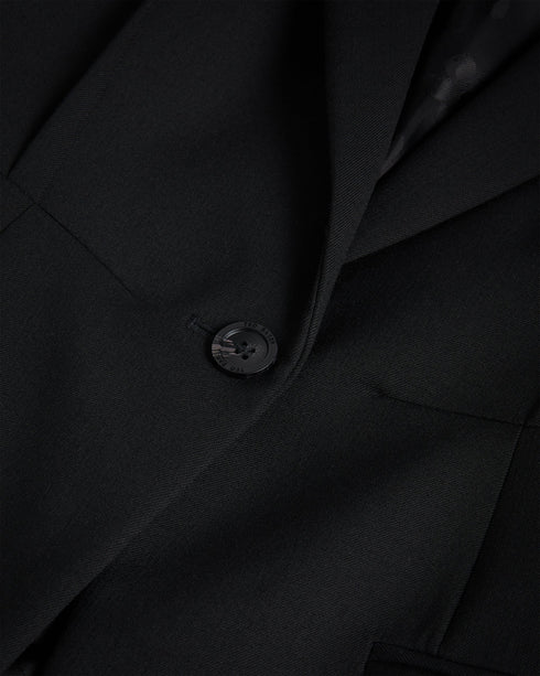 FRITTA-Jackets-The FRITTA blazer stands apart from the rest with its clean and simple design, bringing a sense of modern style to an otherwise classic item. Crafted from a soft cotton blend, it features a longline cut, a single button fastening and peaked lapel. Perfect for smart occasions, this versatile piece lends any outfit that extra edge. Blazer Longline Single button fastening Peaked lapel Pockets- Ted Baker Romania